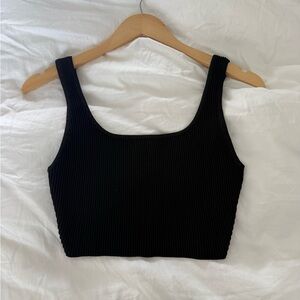 Aritzia black sculpt knit tank